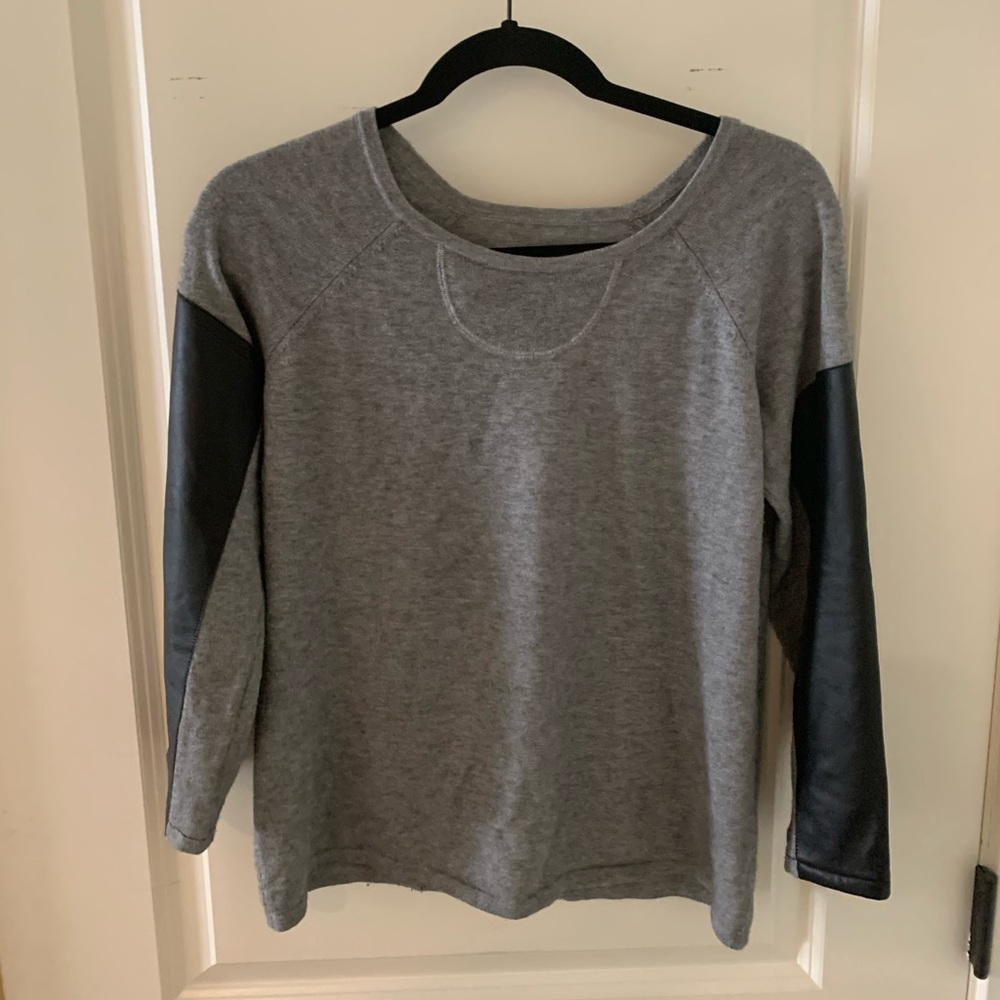 AIKO SWEATER